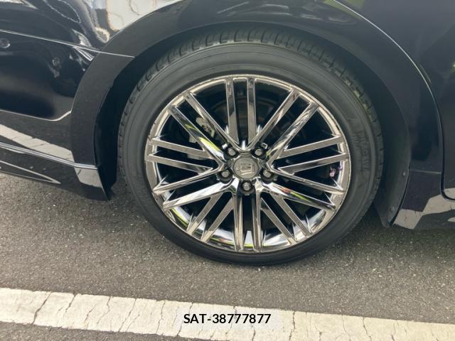 Toyota KLUGER HYBRID 2015-12 8876454-6