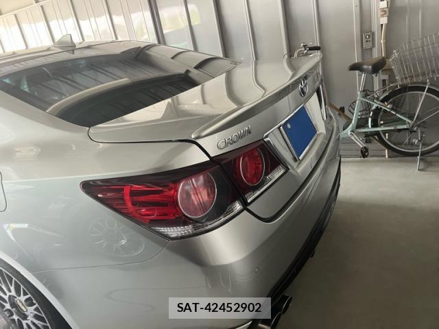 Toyota KLUGER HYBRID 2016-10 8877627-13