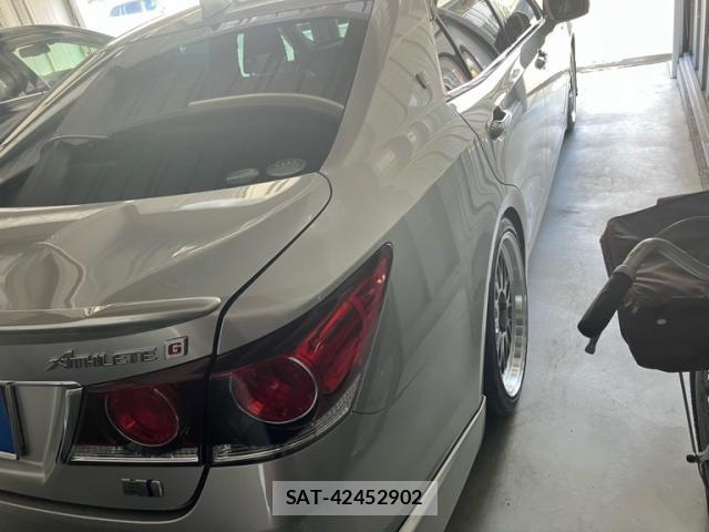 Toyota KLUGER HYBRID 2016-10 8877627-2