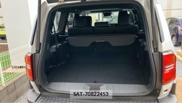 Toyota Land Cruiser 250 2025-10 8877110-17