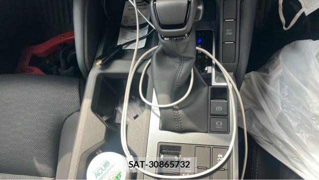 Toyota Land Cruiser 250 2025-03 8877193-14