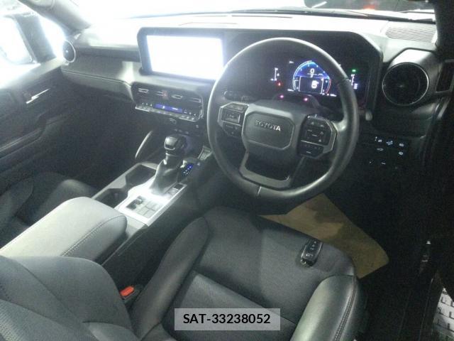 Toyota Land Cruiser 250 2024-09 8877360-2