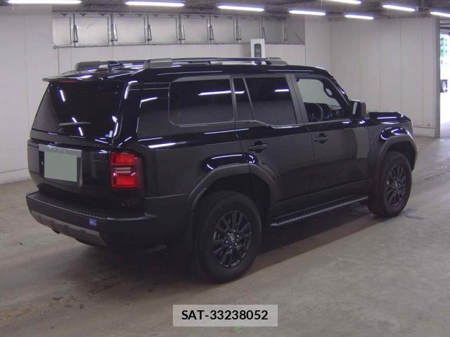 Toyota Land Cruiser 250 2024-09 8877360-4