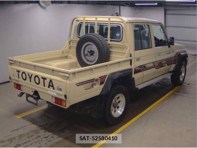 Toyota Land Cruiser 70 2014-08 8877437-4