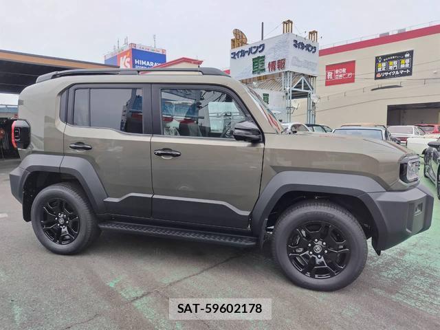 Toyota Land Cruiser FJ 2026-07 8877914-8