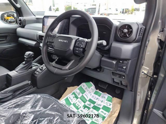 Toyota Land Cruiser FJ 2026-07 8877914-9