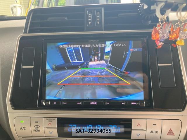 Toyota LAND CRUISER PRADO 2021-05 8876077-17
