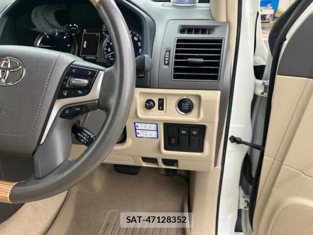 Toyota LAND CRUISER PRADO 2017-12 8876399-18