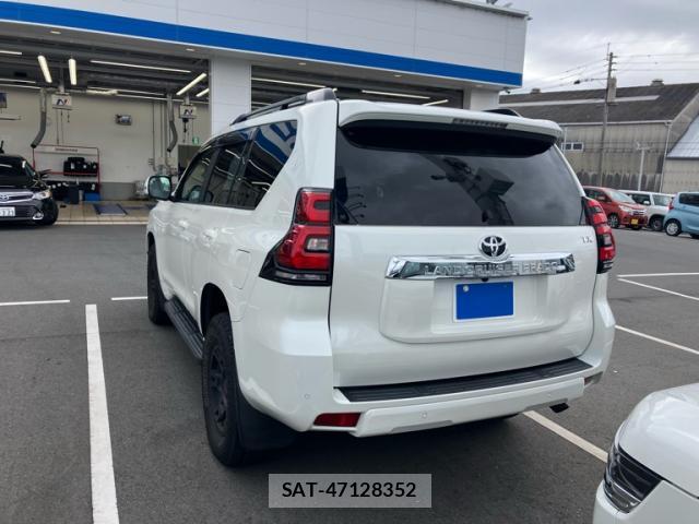 Toyota LAND CRUISER PRADO 2017-12 8876399-2