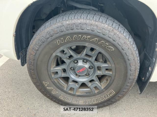 Toyota LAND CRUISER PRADO 2017-12 8876399-5