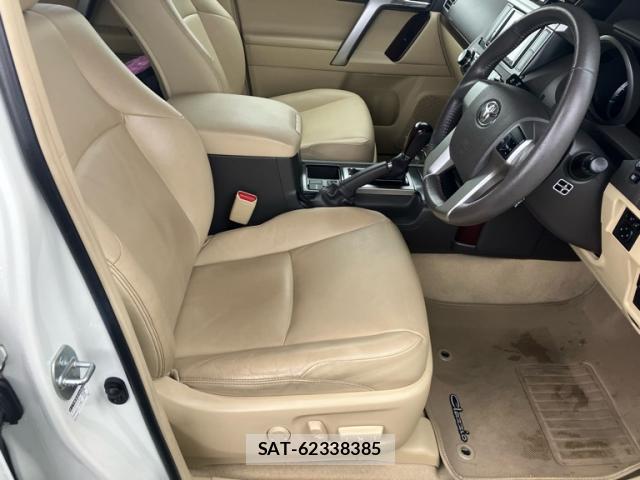 Toyota LAND CRUISER PRADO 2013-10 8876517-10