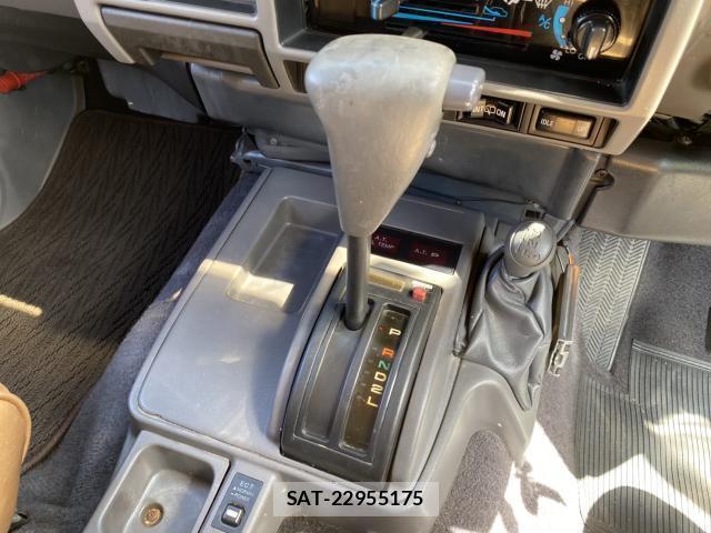 Toyota LAND CRUISER PRADO 1994-05 8876529-11