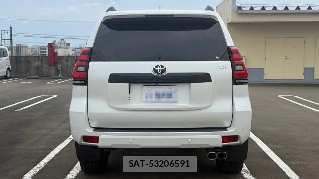 Toyota LAND CRUISER PRADO 2023-02 8877147-1