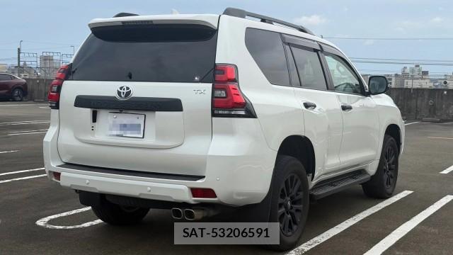 Toyota LAND CRUISER PRADO 2023-02 8877147-12