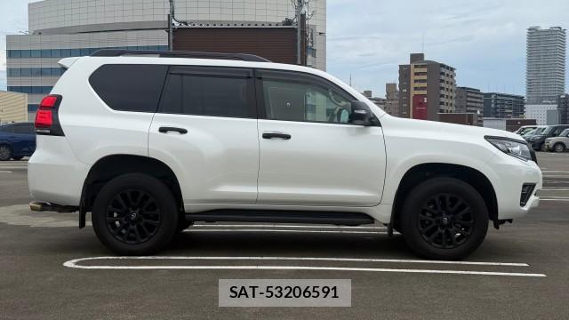 Toyota LAND CRUISER PRADO 2023-02 8877147-3