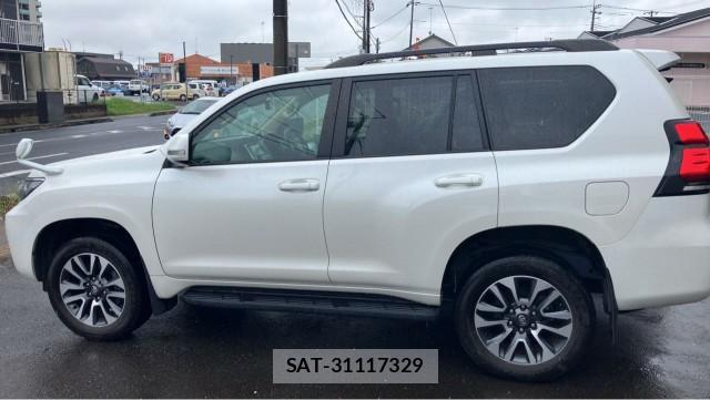 Toyota LAND CRUISER PRADO 2023-07 8877148-10