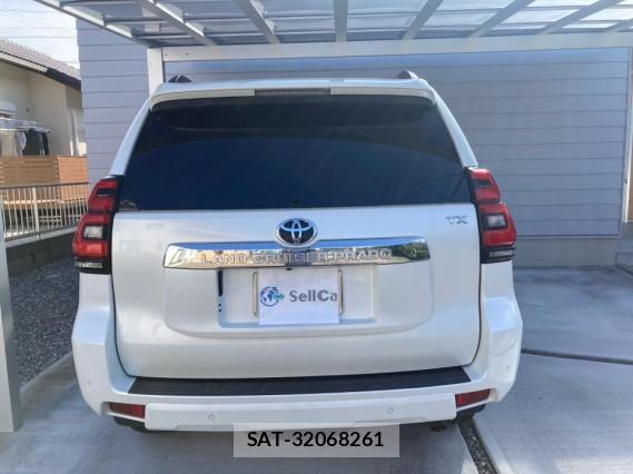 Toyota LAND CRUISER PRADO 2018-01 8877175-1