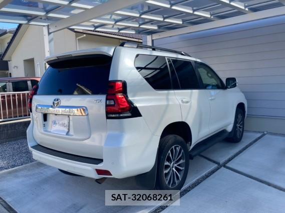 Toyota LAND CRUISER PRADO 2018-01 8877175-12