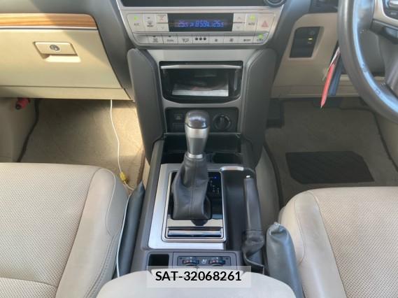 Toyota LAND CRUISER PRADO 2018-01 8877175-14