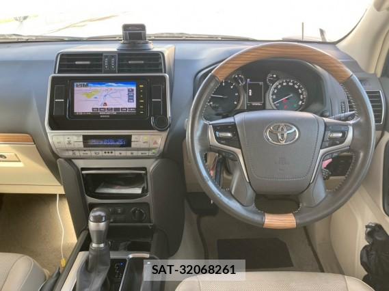 Toyota LAND CRUISER PRADO 2018-01 8877175-16