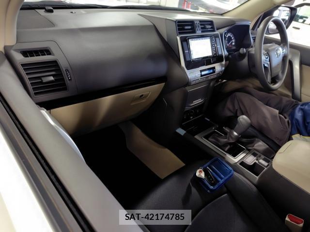 Toyota LAND CRUISER PRADO 2022-06 8877728-2