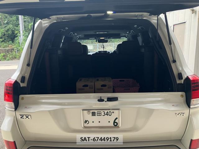 Toyota LAND CRUISER 2019-04 8876304-14