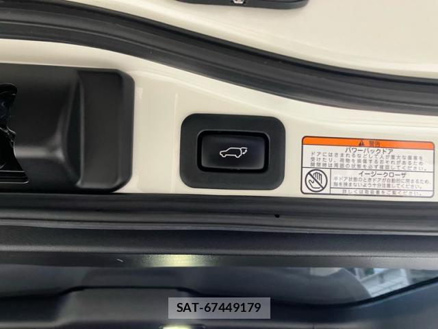 Toyota LAND CRUISER 2019-04 8876304-15
