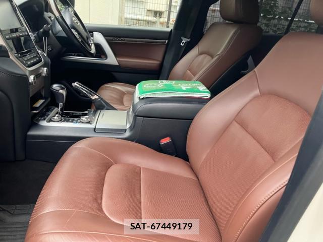 Toyota LAND CRUISER 2019-04 8876304-7