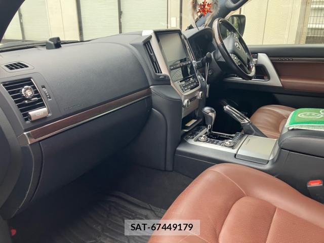 Toyota LAND CRUISER 2019-04 8876304-8