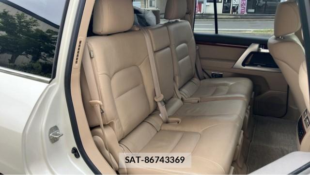 Toyota LAND CRUISER 2013-03 8877097-6