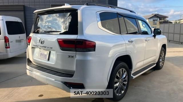 Toyota LAND CRUISER 2026-06 8877100-12