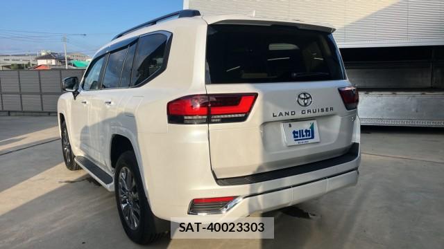 Toyota LAND CRUISER 2026-06 8877100-13