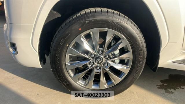 Toyota LAND CRUISER 2026-06 8877100-8