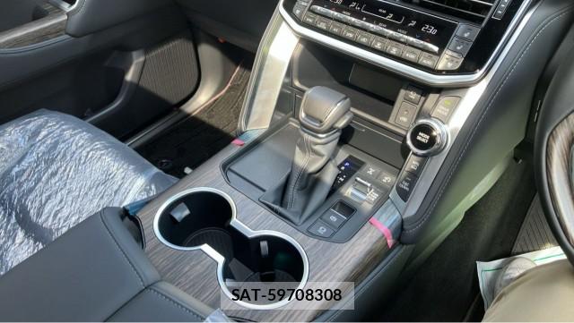 Toyota LAND CRUISER 2026-08 8877109-14