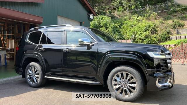 Toyota LAND CRUISER 2026-08 8877109-3