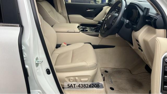 Toyota LAND CRUISER 2025-09 8877114-5