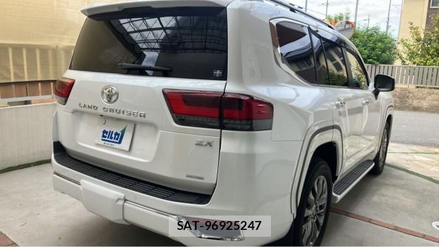Toyota LAND CRUISER 2023-10 8877141-12
