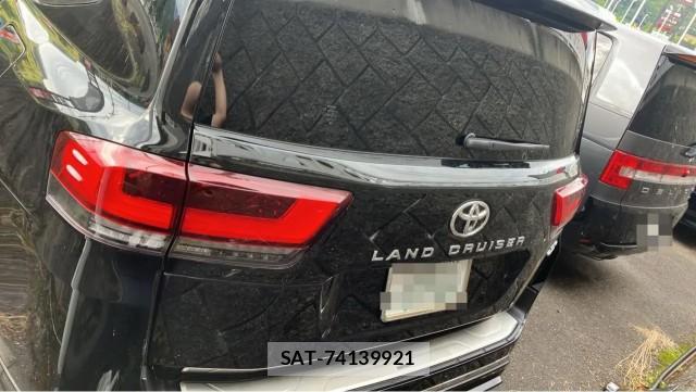 Toyota LAND CRUISER 2023-12 8877181-1