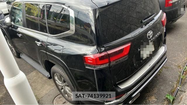 Toyota LAND CRUISER 2023-12 8877181-13