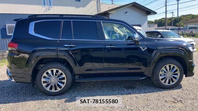 Toyota LAND CRUISER 2026-09 8877194-3
