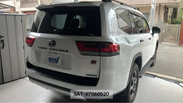 Toyota LAND CRUISER 2024-08 8877195-12