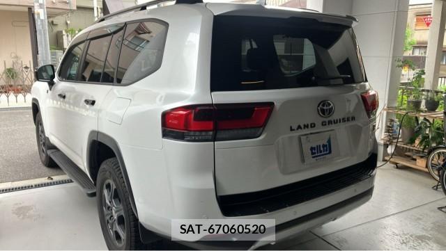 Toyota LAND CRUISER 2024-08 8877195-13