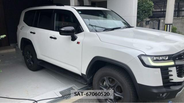 Toyota LAND CRUISER 2024-08 8877195-3