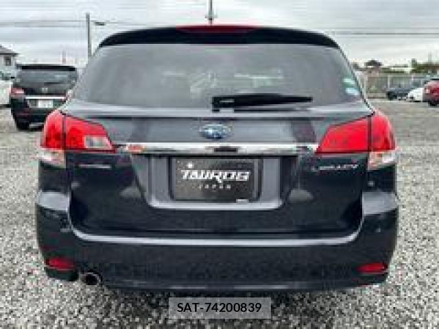 Subaru LEGACY TOURING WAGON 2013 8877652-1