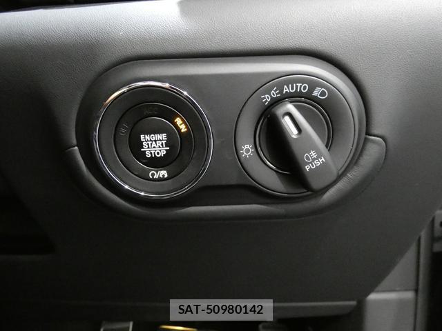Maserati LEVANTE 2022-06 8877512-12