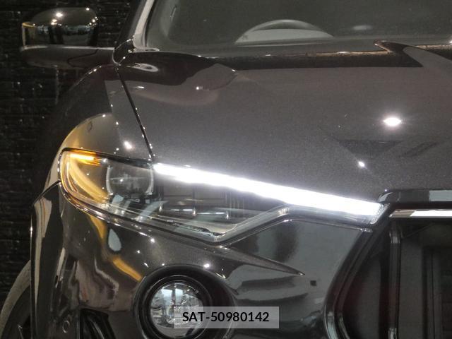 Maserati LEVANTE 2022-06 8877512-2