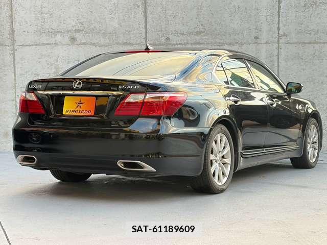 Lexus LS 2011-10 8877070-3