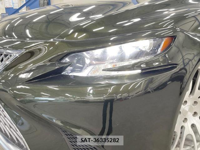 Lexus LS 2011-10 8877557-12
