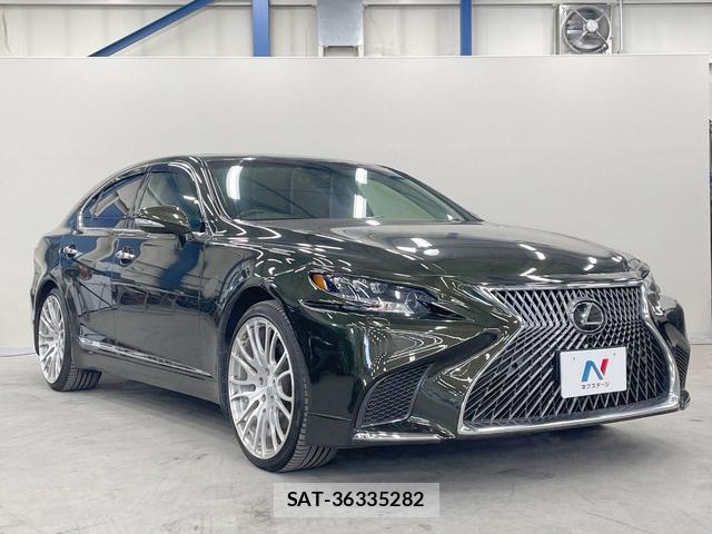 Lexus LS 2011-10 8877557-16