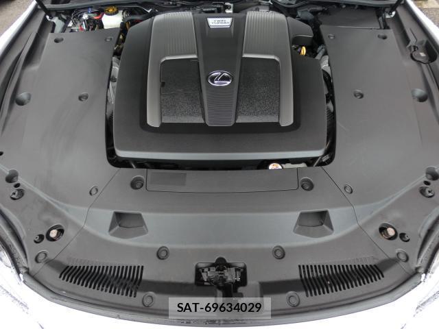 Lexus LS 2021-01 8877888-18